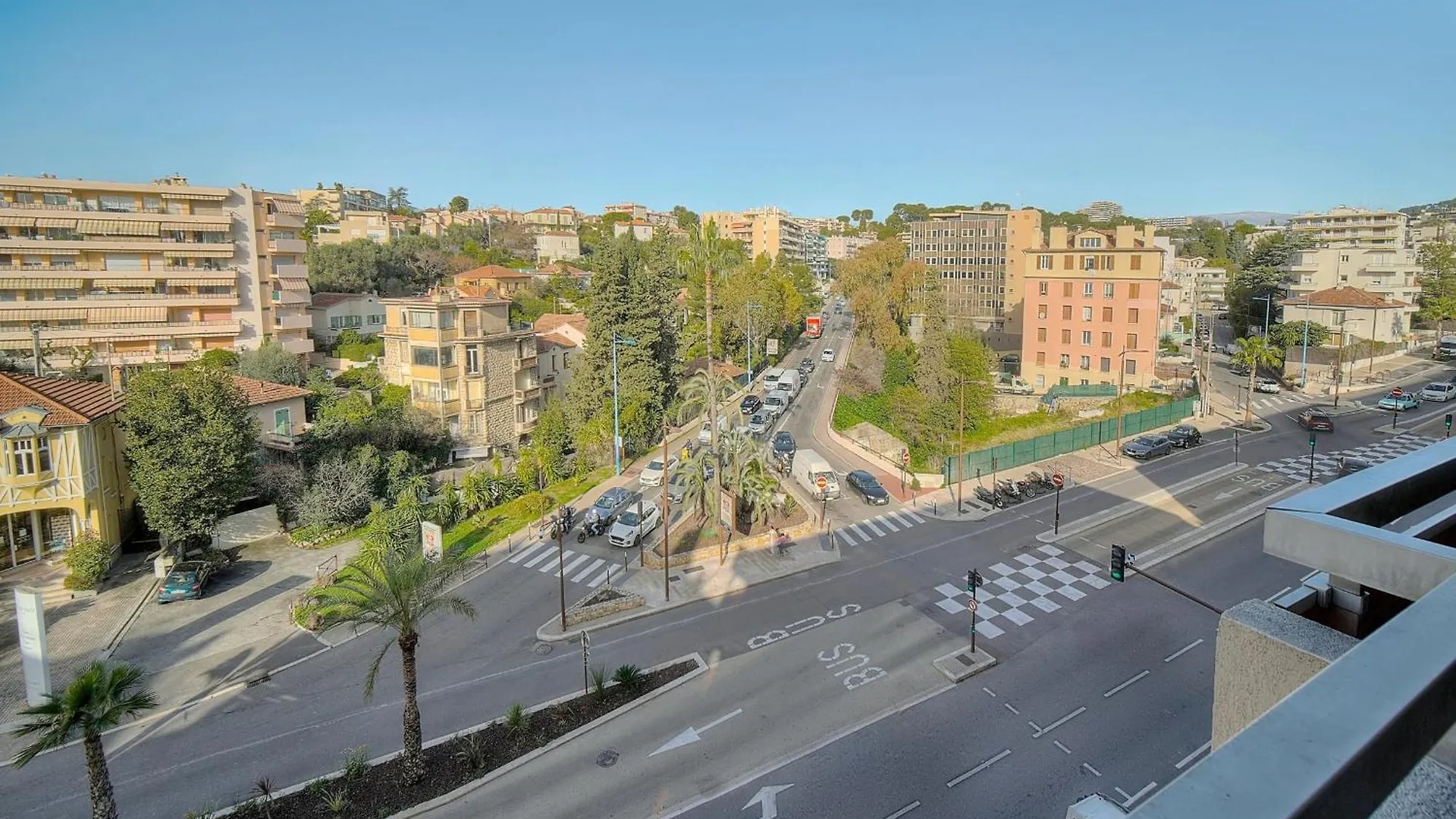 Le Saint Louis - Parking - Central - Terrace - Ac - Spacious Le Cannet Francie